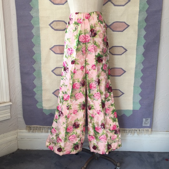 Vintage Pants - Vintage High Waisted Floral Flare Pants